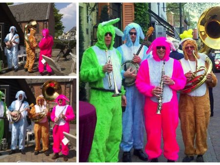 Boek het Bonte Paashazen Dixieland Looporkest voor een onvergetelijk evenement. Breed repertoire, flexibele bezetting. Swingend of ontspannen, het perfecte geluid voor uw feest!