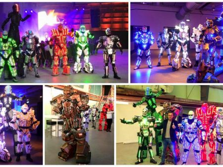 Futuristische Groep Robots met confetti shooters: Een unieke act voor elk evenement! Boek nu voor een onvergetelijke show!